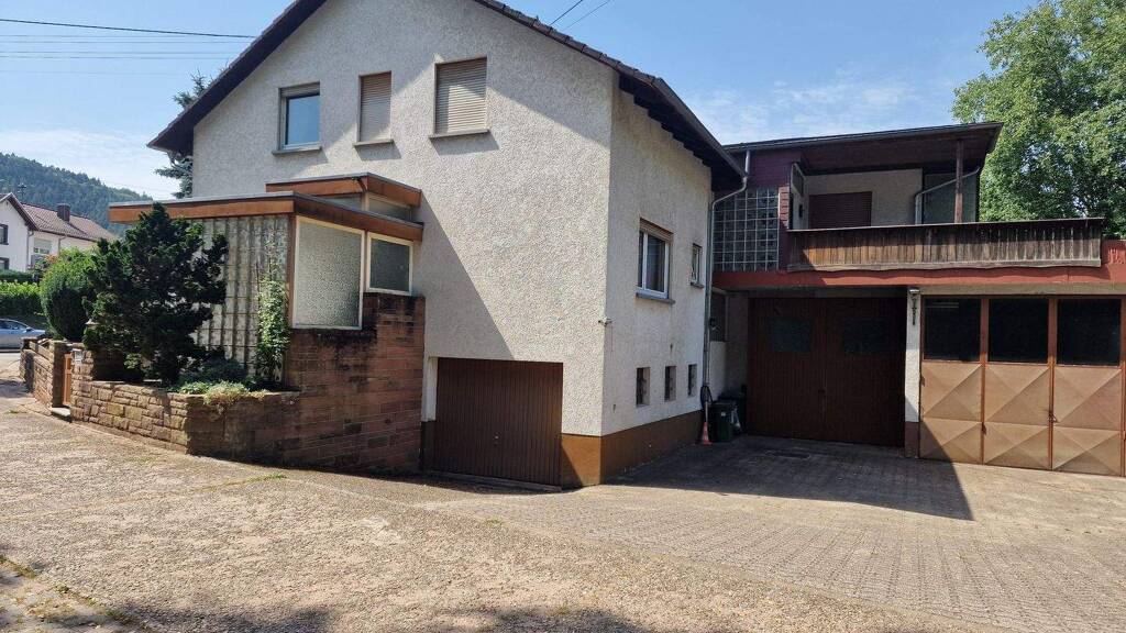 Einfamilienhaus zum Kauf 395.000 € 269 m² 1.325 m² Grundstück frei ab sofort Birkenhördt 76889