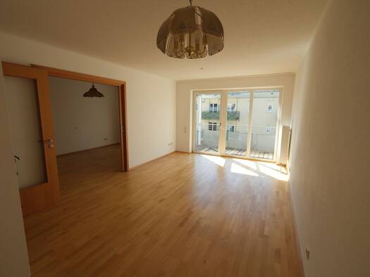 Wohnung zur Miete 590 € 2 Zimmer 60,8 m² 2. Geschoss Deggendorf Deggendorf 94469
