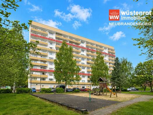 Wohnung zur Miete 420 € 2 Zimmer 53 m² Südstadt Neubrandenburg 17033