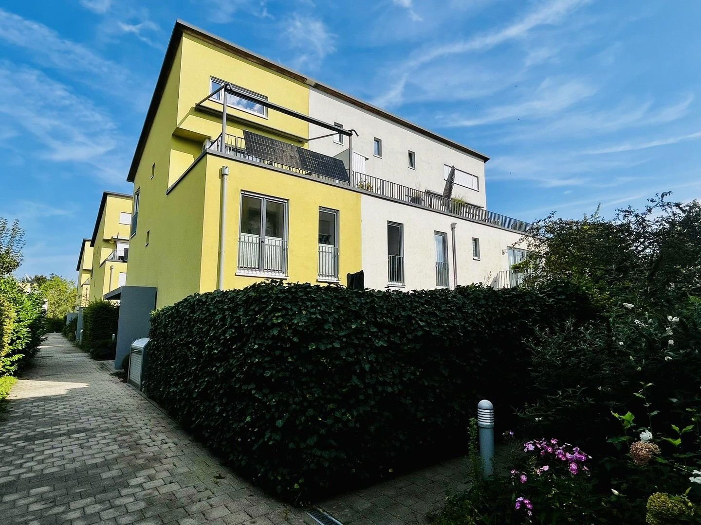 Reihenendhaus zum Kauf provisionsfrei 1.049.000 € 5 Zimmer 158 m²<br/>Wohnfläche 125 m²<br/>Grundstück Höhenkirchen Höhenkirchen-Siegertsbrunn 85635