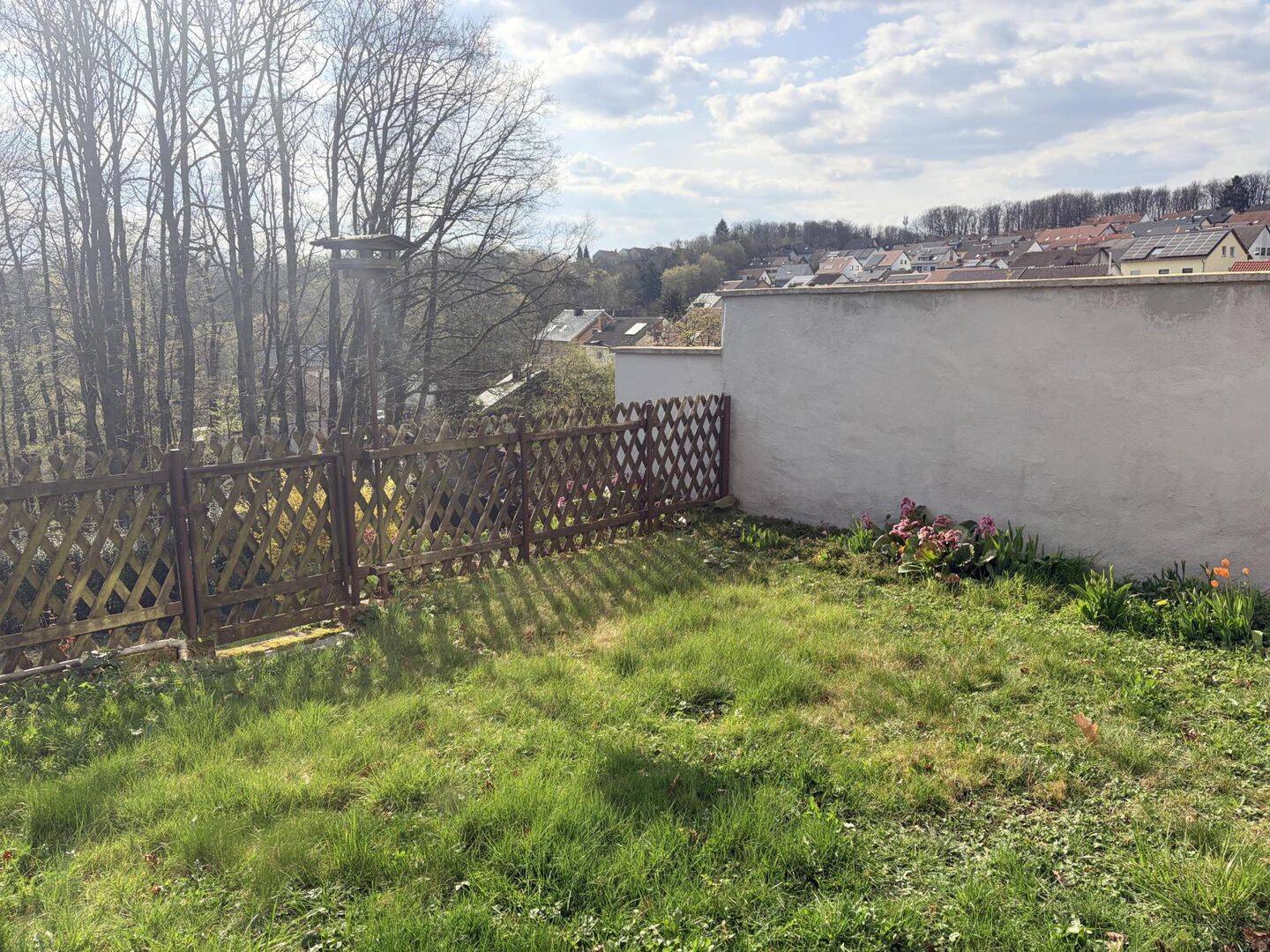 Immobilie in Friedrichsthal - Doppelhaushälfte mit schönem Garten und Garage in ruhiger Lage von Friedrichsthal - Bild 4