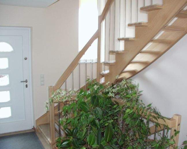 Immobilie in Obertaufkirchen - Haus am Hang - fast schlüsselfertig -   - Bild 1