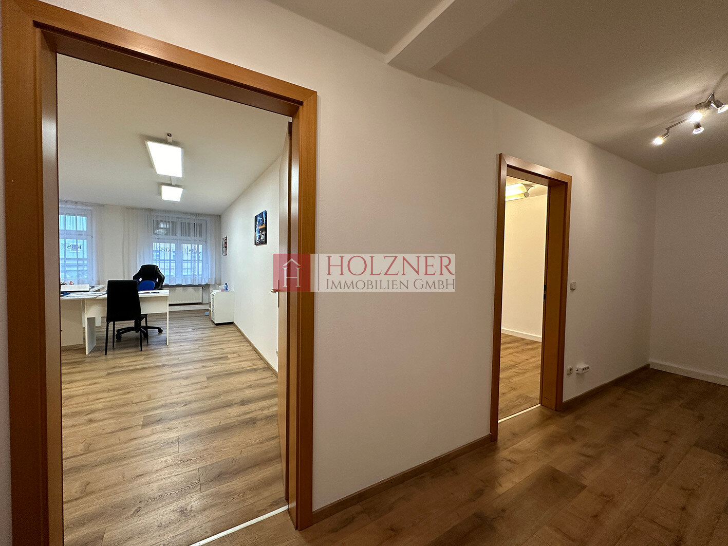 Bürogebäude zur Miete 1.150 € 3 Zimmer 104 m²<br/>Bürofläche Altstadt Landshut 84028