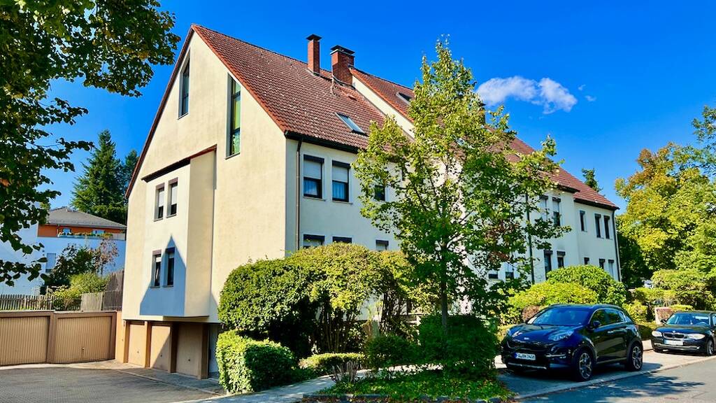 Schöne 3-Zimmerwohnung mit Balkon und Garage