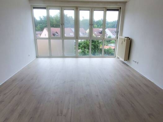 Wohnung zur Miete 610 € 1,5 Zimmer 43 m² Geschoss 3/4 frei ab 01.04.2026 Langwasser Nürnberg 90471