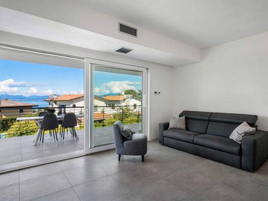 Wohnung zum Kauf - Erstbezug 590.000 € 3 Zimmer 64 m² EG frei ab sofort Via Riare Lazise 37017