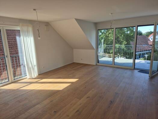 Wohnung zur Miete 900 € 3 Zimmer 84,5 m² Geschoss -1/3 frei ab sofort Arnach Bad Wurzach 88410