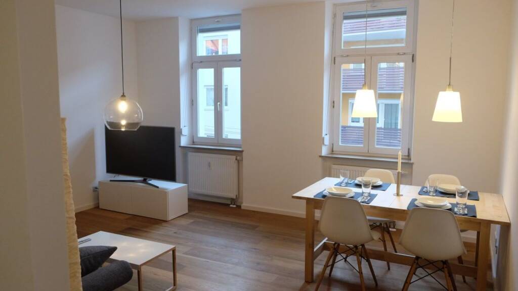 Wohnung zur Miete auf Zeit 1.590 € 2 Zimmer 56 m² frei ab sofort West Stuttgart 70178
