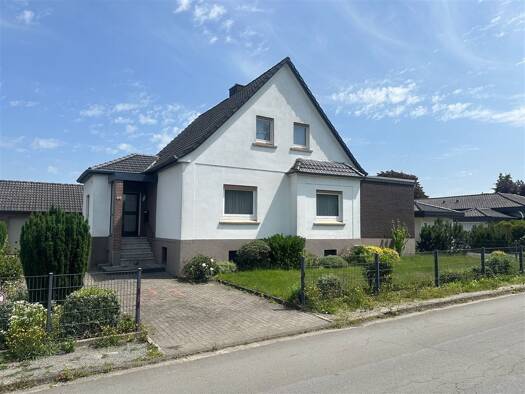 Einfamilienhaus zum Kauf 275.000 € 6 Zimmer 140 m² 1.010 m² Grundstück Südlengern Bünde 32257