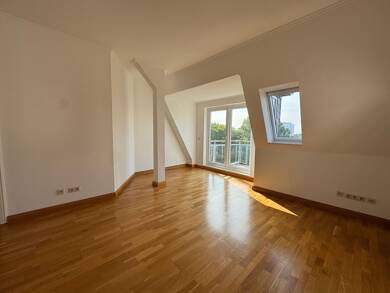 Wohnung zur Miete 510 € 3 Zimmer 67,4 m² 5 Geschosse frei ab sofort Bogenstraße 7 Mitte - Nord Bremerhaven 27568