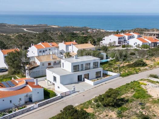 Haus zum Kauf 950.000 € 233 m² 465 m² Grundstück Aljezur 8670