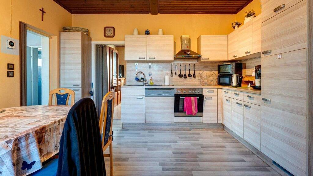 Einfamilienhaus zum Kauf 385.000 € 3 Zimmer 1.260 m² Grundstück Gänserndorf 2230