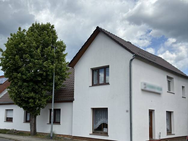 Einfamilienhaus zum Kauf 149.000 € 5 Zimmer 144 m² 3.057 m² Grundstück Tröbitz 03253