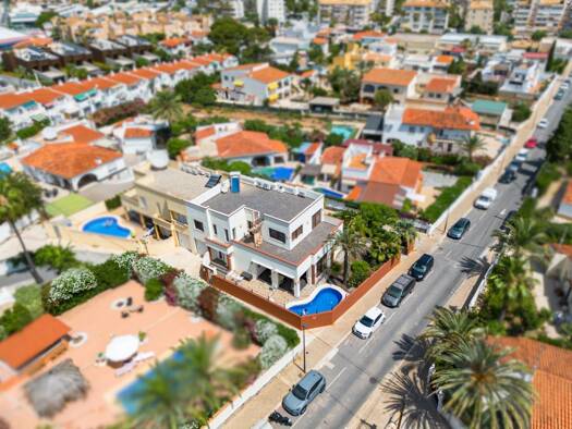 Villa zum Kauf provisionsfrei 925.000 € 5 Zimmer 305 m² 380 m² Grundstück Albir 03581