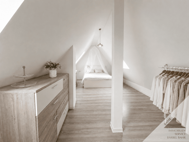 Reihenmittelhaus zum Kauf 629.000 € 6,5 Zimmer 139 m² 180 m² Grundstück Böblingen Böblingen 71032