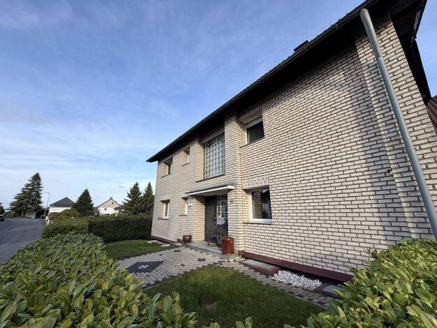 Wohnung zur Miete 1.150 € 4 Zimmer 110 m² EG Hochhausen Neunkirchen-Seelscheid 53819