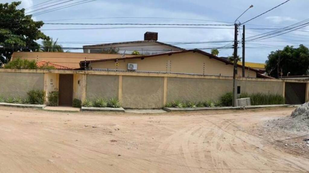 Einfamilienhaus zum Kauf 119.000 € 5 Zimmer 184 m² 450 m² Grundstück Janga PE 53437-380