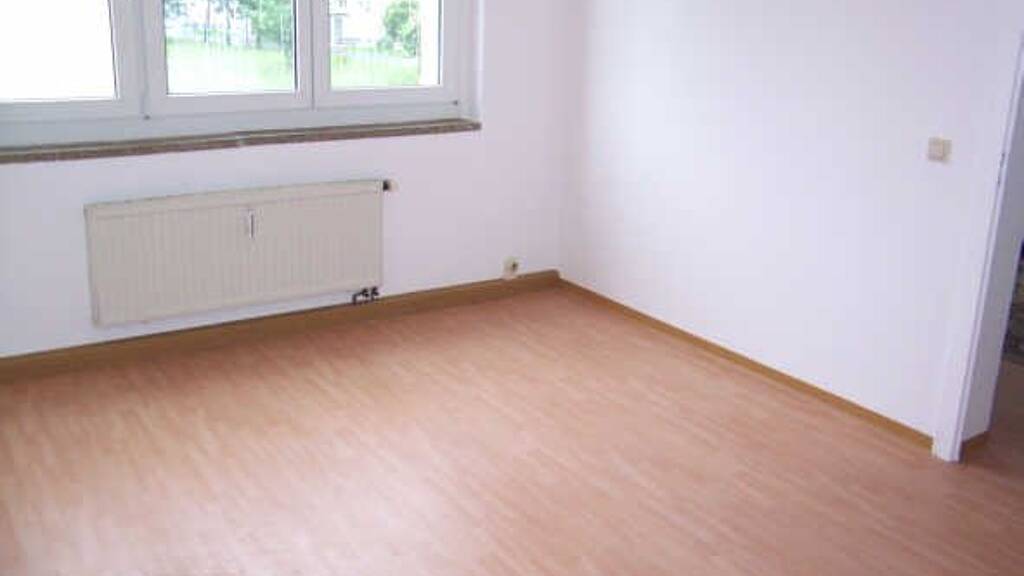 Wohnung zur Miete 325 € 3 Zimmer 58 m² 3. Geschoss frei ab sofort Maxim-Gorki-Str. Neustadt Neustadt in Sachsen 01844