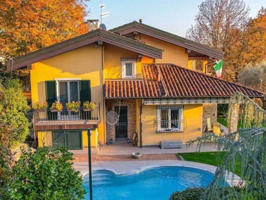 Haus zum Kauf 690.000 € 314 m² 800 m² Grundstück Besozzo 21023