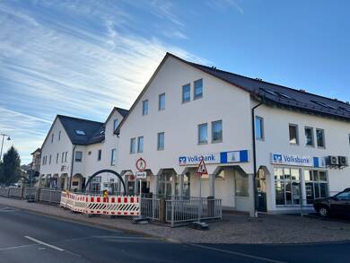 Wohnung zur Miete 425 € 3 Zimmer 76,6 m² 1. Geschoss frei ab sofort Hauptstraße 87 Adorf Neukirchen/Erzgebirge 09221