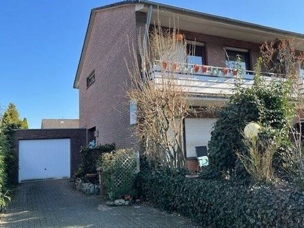 Doppelhaushälfte zum Kauf 250.000 € 4 Zimmer 106 m² 394 m² Grundstück Vechta 49377