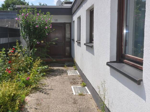 Bungalow zum Kauf provisionsfrei 530.000 € 7 Zimmer 110 m² 383 m² Grundstück Köln 51109