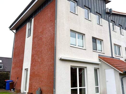 Reihenendhaus zur Miete 1.600 € 4 Zimmer 153 m² frei ab 01.05.2026 Bad Bramstedt 24576