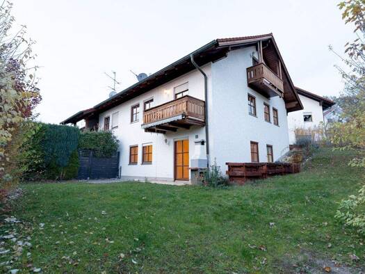 Doppelhaushälfte zur Miete 1.000 € 4 Zimmer 130 m² 368 m² Grundstück Rotthalmünster 94094