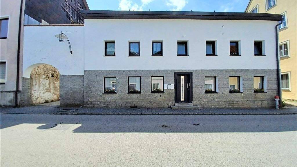 Mehrfamilienhaus zum Kauf 395.000 € 9 Zimmer 250 m² 500 m² Grundstück Wegscheid 94110