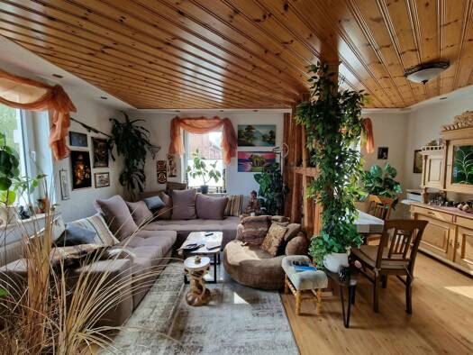 Mehrfamilienhaus zum Kauf 199.900 € 9 Zimmer 204 m² 2.100 m² Grundstück Pößneck,Stadt Pößneck 07381