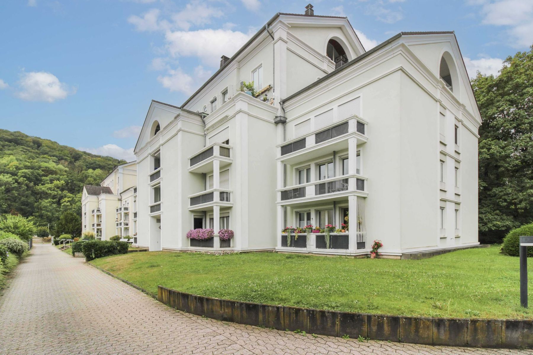 Immobilie zum Kauf als Kapitalanlage geeignet 230.000 € 2 Zimmer 89 m²<br/>Fläche Niederbreisig Bad Breisig 53498