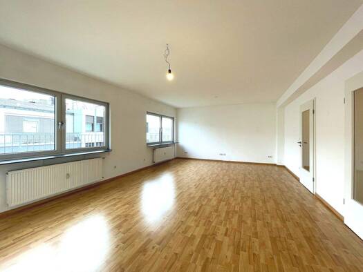 Penthouse zur Miete 1.195 € 3 Zimmer 96 m² frei ab sofort Frohsinnstraße 13 Innenstadt Aschaffenburg 63739