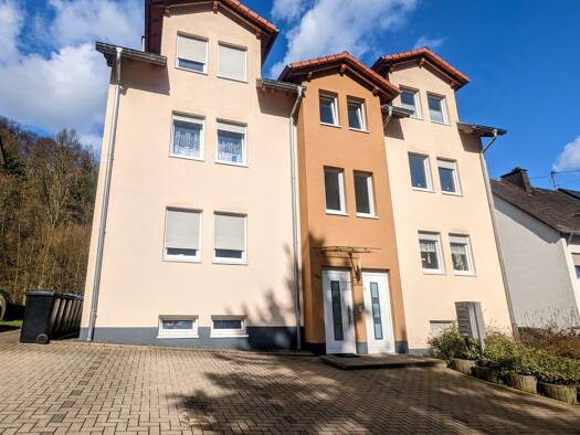 Mehrfamilienhaus zum Kauf als Kapitalanlage geeignet 1.390.000 € 530 m² 550 m² Grundstück Ehrang Trier 54293