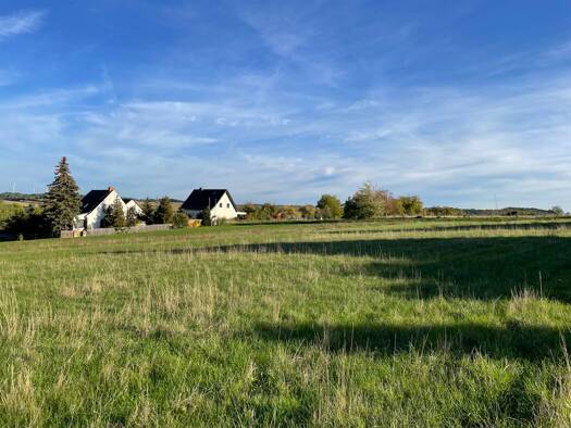 Grundstück zum Kauf 117.130 € 689 m² Grundstück Kirchberg Wethau 06618