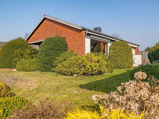 Bungalow zum Kauf 249.000 € 4 Zimmer 107 m² 544 m² Grundstück Büdelsdorf 24782