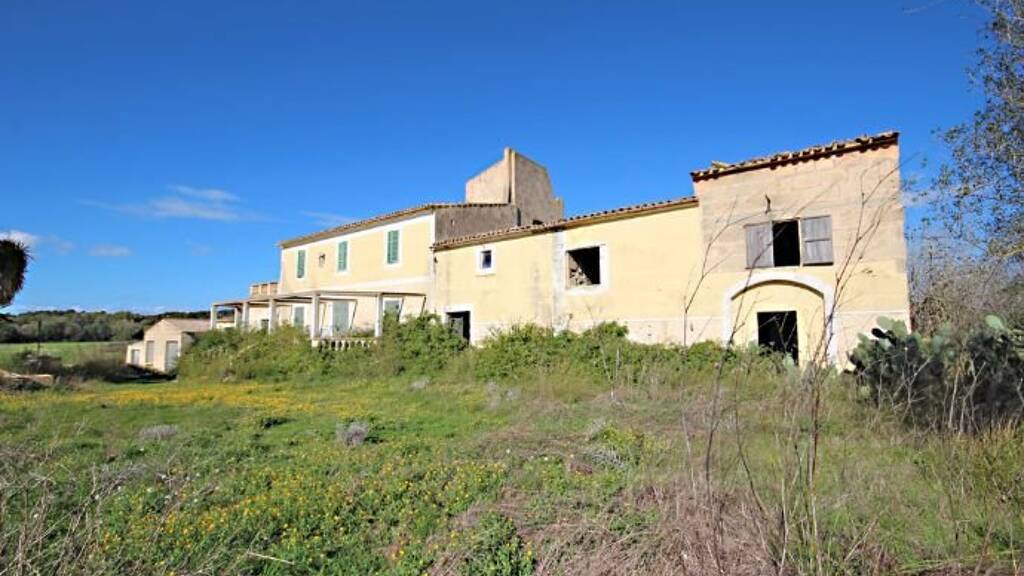 Landhaus zum Kauf provisionsfrei 1.750.000 € 15 Zimmer 1.500 m² 185.000 m² Grundstück frei ab sofort Montuiri