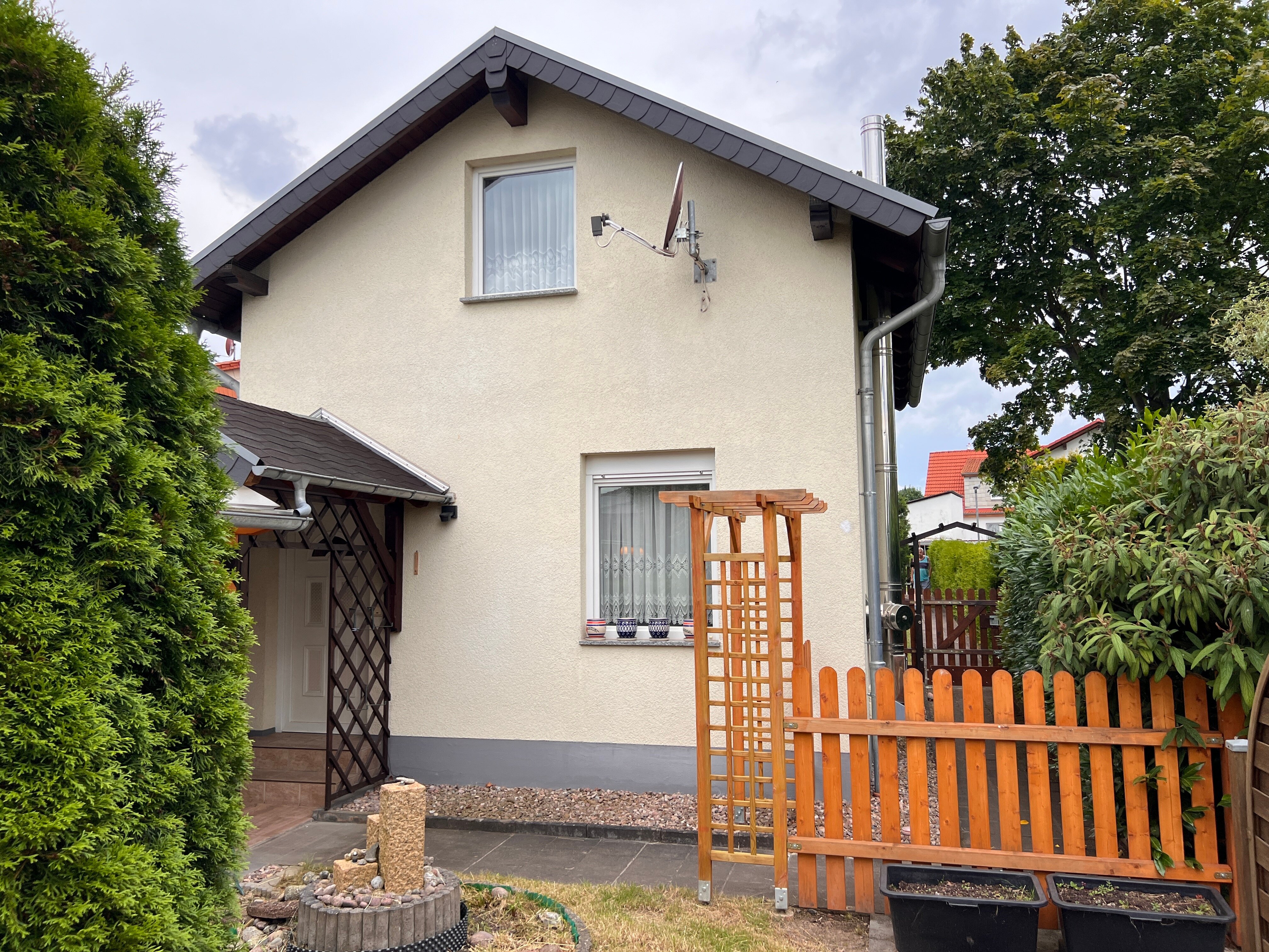 Einfamilienhaus zum Kauf 126.000 € 3 Zimmer 88 m²<br/>Wohnfläche 800 m²<br/>Grundstück ab sofort<br/>Verfügbarkeit Leimbach Leimbach 36433