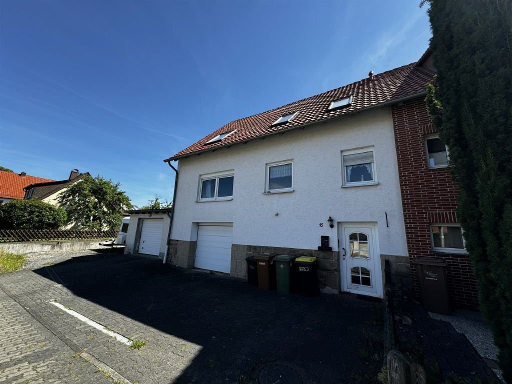 Doppelhaushälfte zum Kauf 149.000 € 4,5 Zimmer 126,4 m²<br/>Wohnfläche 590 m²<br/>Grundstück Balhorn Bad Emstal 34308