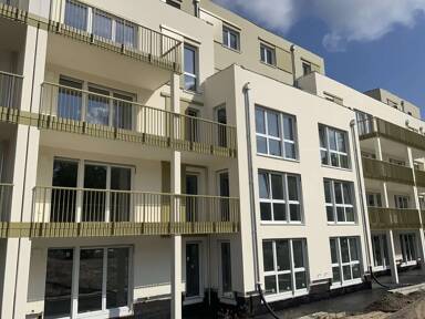 Wohnung zur Miete 1.250 € 4 Zimmer 97,1 m² Geschoss 3/4 Wolfgang Hanau 63457