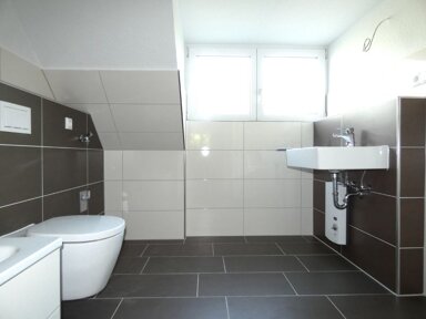 Wohnung zur Miete 699 € 2 Zimmer 77,6 m² Raumerstr. 66 Frohnhausen Essen 45144