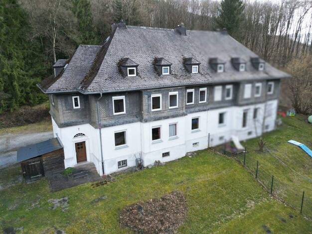 Mehrfamilienhaus zum Kauf als Kapitalanlage geeignet 270.000 € 9 Zimmer 336 m² 3.122 m² Grundstück Brilon-Wald 59929