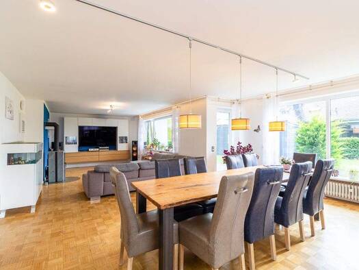 Einfamilienhaus zum Kauf 735.000 € 6,5 Zimmer 250 m² 1.439 m² Grundstück Sauerbruchstraße 3 Meyernberg Bayreuth / Meyernberg 95447