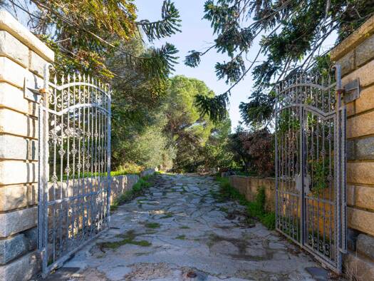 Haus zum Kauf 379.000 € 9 Zimmer 290 m² 1.834 m² Grundstück La Maddalena 07024