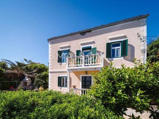 Haus zum Kauf 595.000 € 7 Zimmer 200 m² Mali Losinj Mali Lošinj