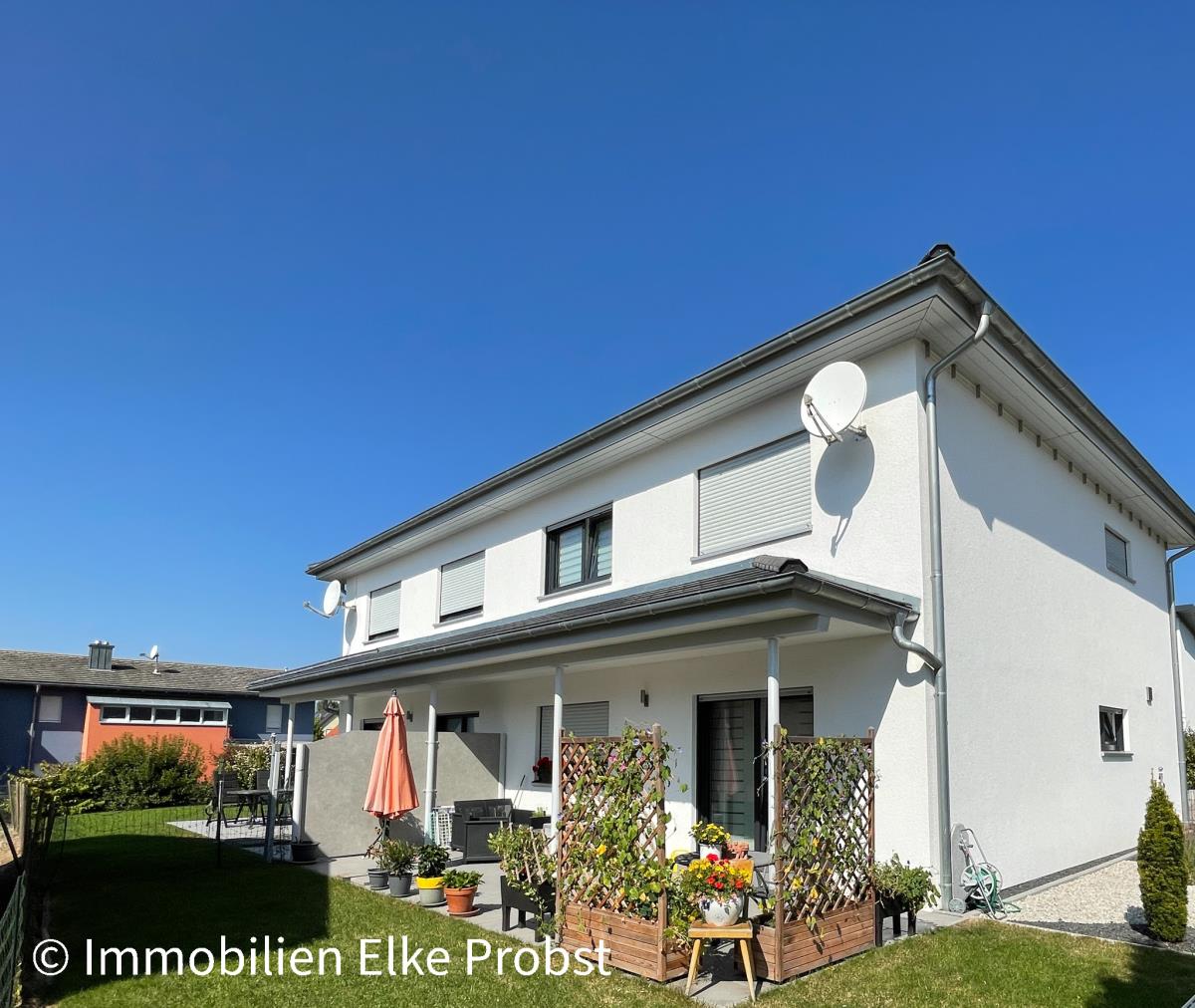 Doppelhaushälfte zur Miete 1.100 € 4 Zimmer 120 m²<br/>Wohnfläche 200 m²<br/>Grundstück 01.02.2025<br/>Verfügbarkeit Irchenrieth 92699