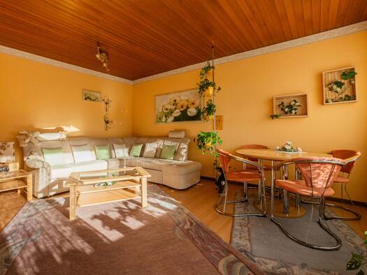 Wohnung zur Miete 950 € 3 Zimmer 79 m² EG Bischofsheim 65474