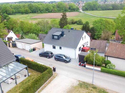 Mehrfamilienhaus zum Kauf 899.000 € 8 Zimmer 209 m² 450 m² Grundstück Limbach Schwabach 91126
