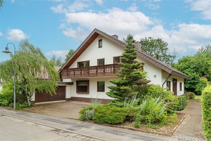 Mehrfamilienhaus zum Kauf 798.000 € 8 Zimmer 239,4 m²<br/>Wohnfläche 647 m²<br/>Grundstück Denzlingen 79211