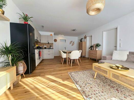 Wohnung zum Kauf 305.000 € 3,5 Zimmer 82 m² Haidhäuser Cham 93413