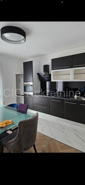 Wohnung zur Miete 1.000 € 3 Zimmer 95 m²<br/>Wohnfläche 1.<br/>Geschoss Sveti Kajo